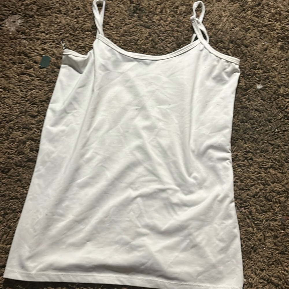 white tanktop good for summer - sleeping !